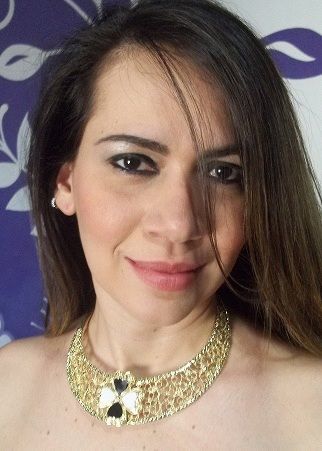 Colar dourado